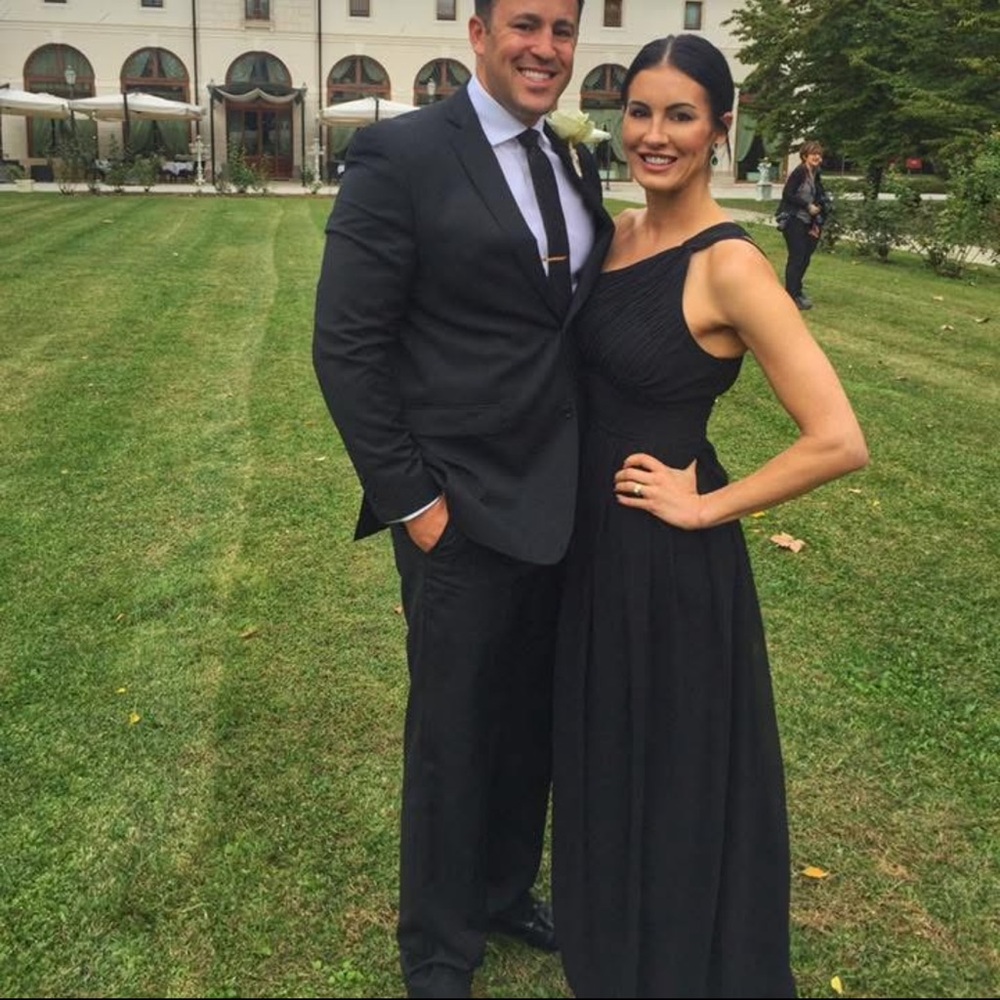 Donna Morgan Black One Shoulder Gown